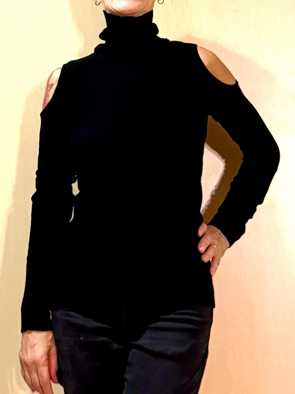 Cache Black Cold Shoulder Turtleneck Sweater Size Small Long Sleeve Knit Top